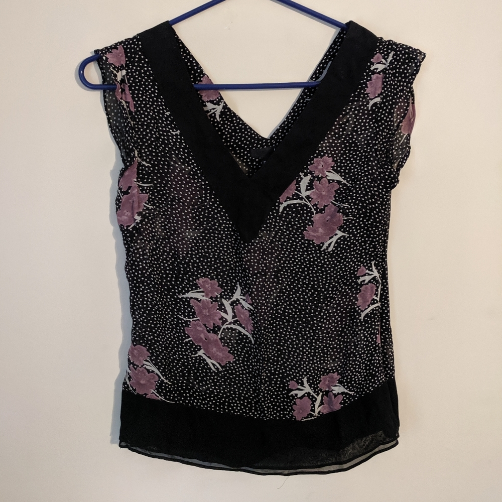 V-NECK FLORAL TANK
